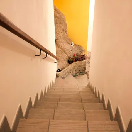 La Casa Sul Sasso In Town Serviced *