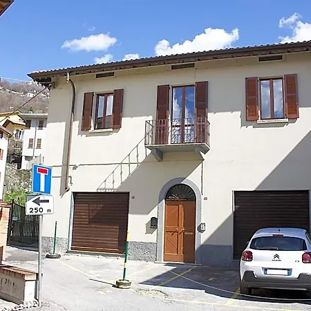 Aparthotel La Casa Sul Sasso In Town Serviced Dervio