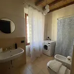 La Casa Sul Sasso In Town Serviced מלון דירות דרביו