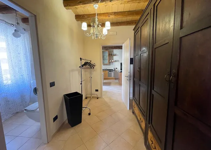 La Casa Sul Sasso In Town Serviced 4* Dervio