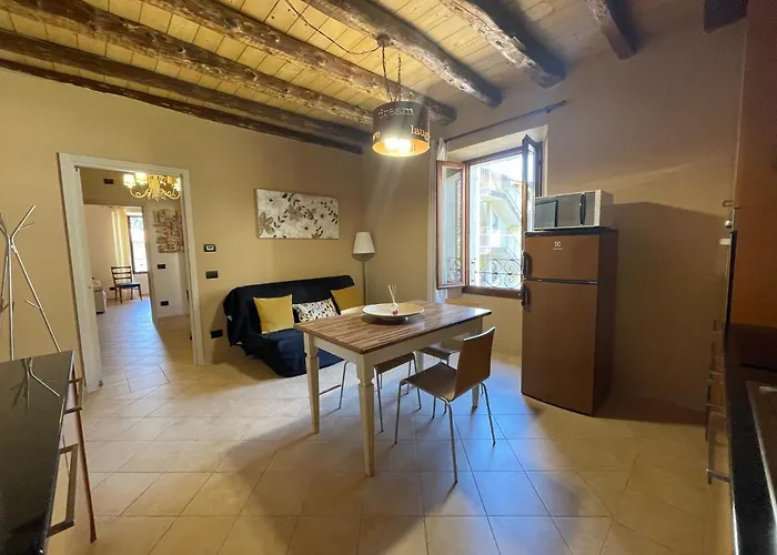 La Casa Sul Sasso In Town Serviced Aparthotel 4*