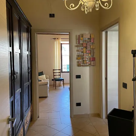 La Casa Sul Sasso In Town Serviced Aparthotel Dervio